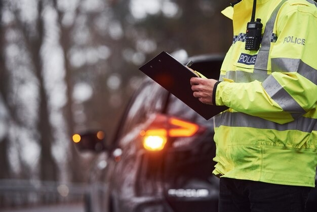Rüyada Trafik Polisinden Ceza Yemek